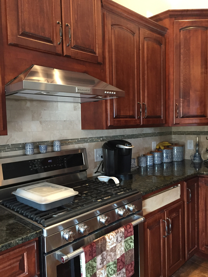 Custom Backsplash: Travertine